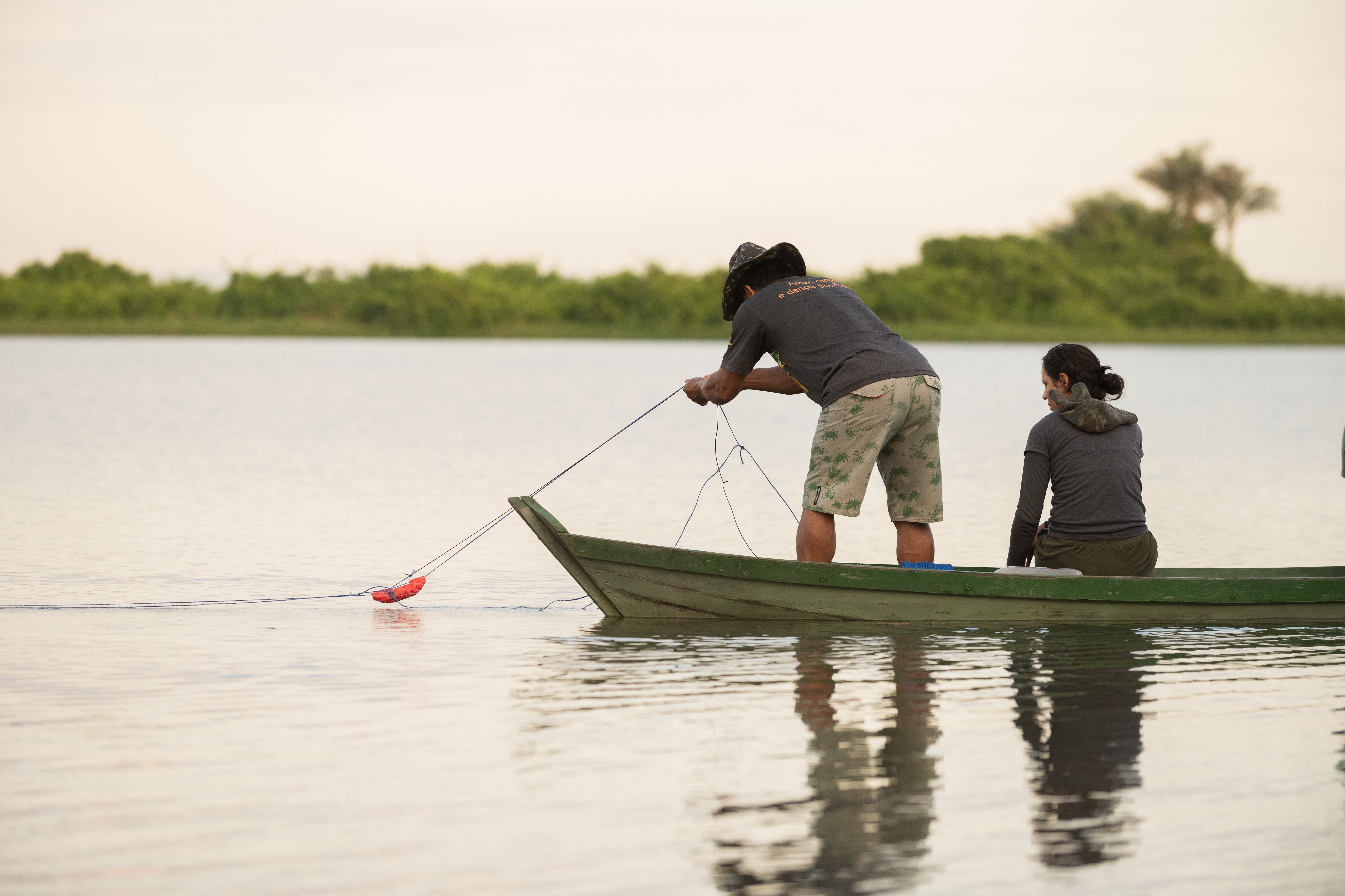 Pinger net in Brazil ©WWF-Brazil